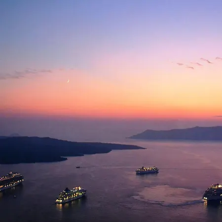 Hotel Caldera Cliff