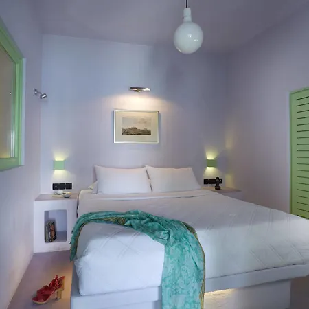 Caldera Cliff 4* Fira (Santorini)