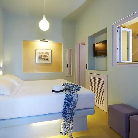 Отель Caldera Cliff 4*