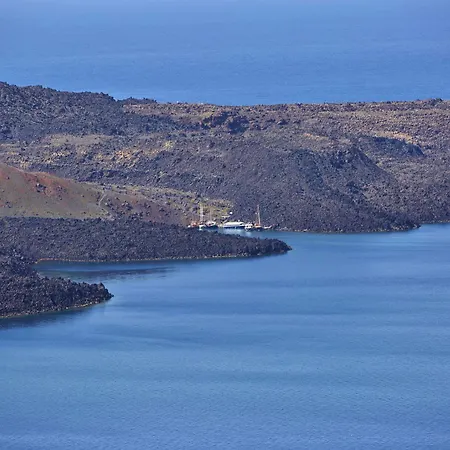 Отель Caldera Cliff Тира